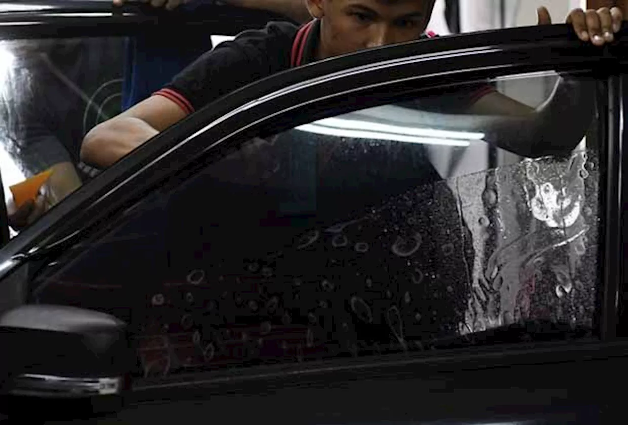 Overly-tinted windows will not land you in jail, Dewan Rakyat told