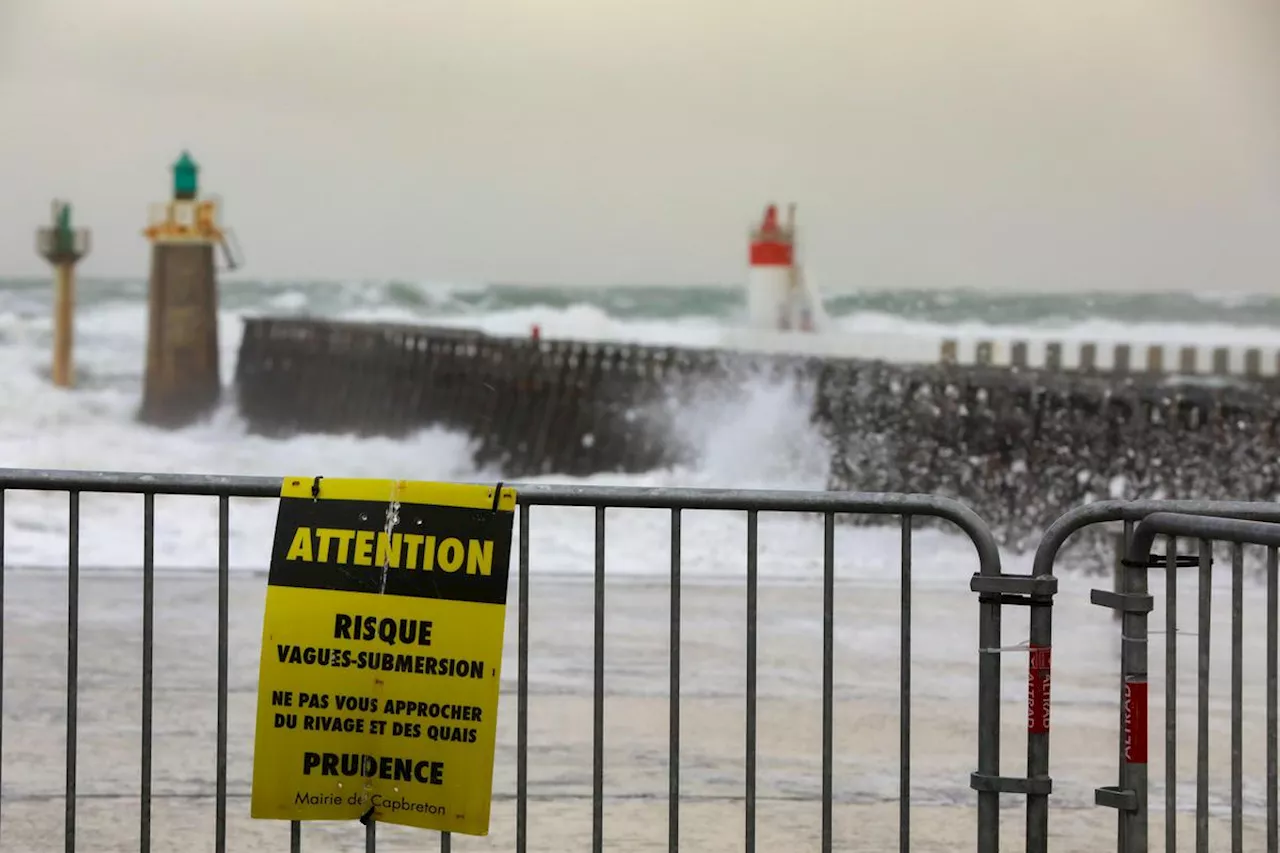 Tempête Ciaran : Capbreton balayée par des vents forts, les vagues et le sable