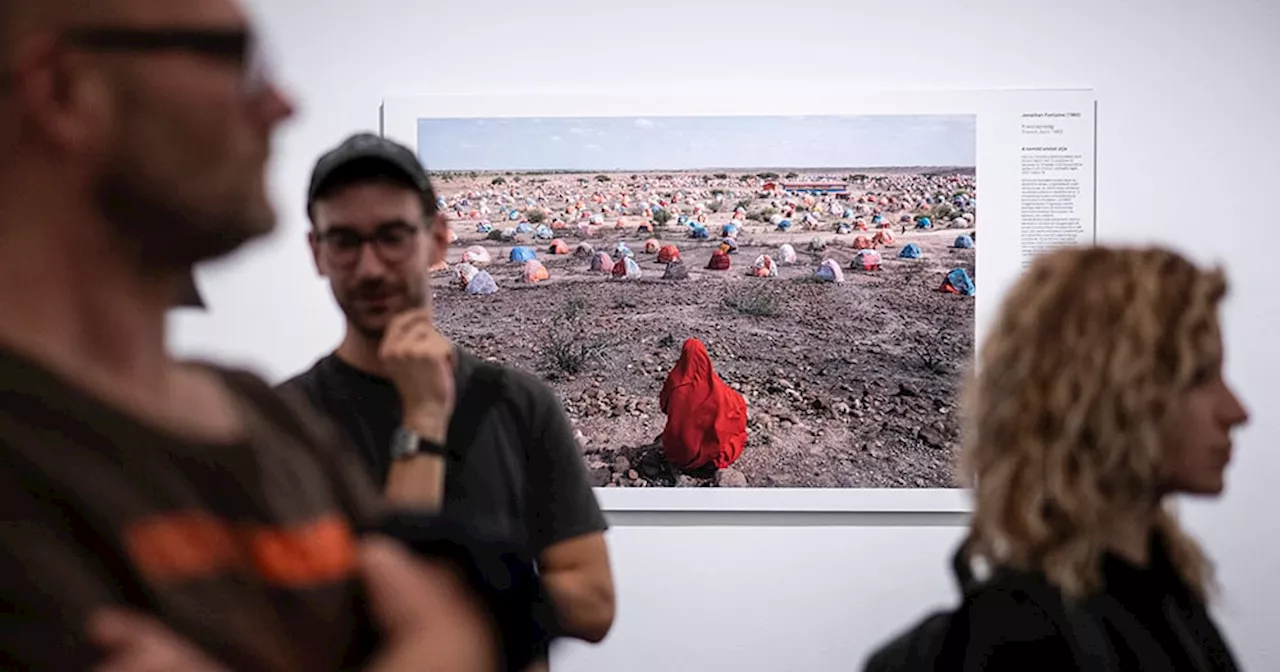 Hungary bans teenagers from visiting World Press Photo exhibition over display of LGBTQ+ images