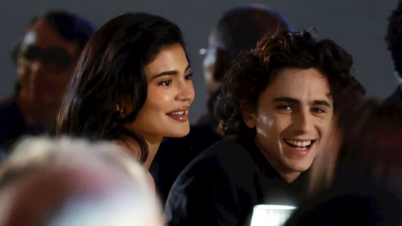 Timothée Chalamet et Kylie Jenner osent les tenues coordonnées sur le tapis rouge