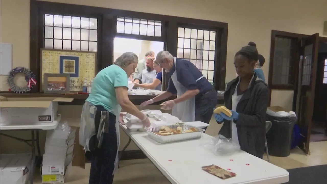 Donations, volunteers needed for annual Mozel Sanders Foundation Thanksgiving Day Dinner