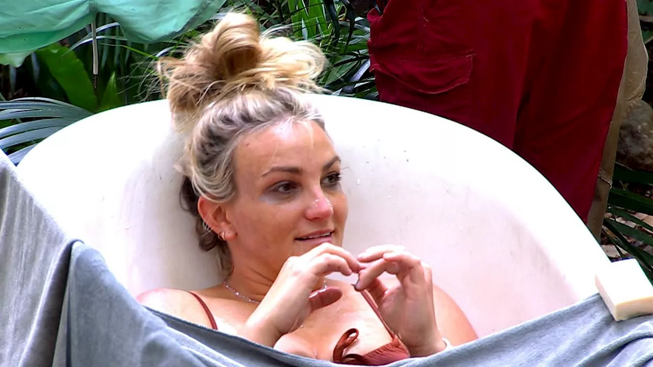 Jamie Lynn Spears gets serenaded by campmates on I'm A Celebrity... Get Me Out Of Here!