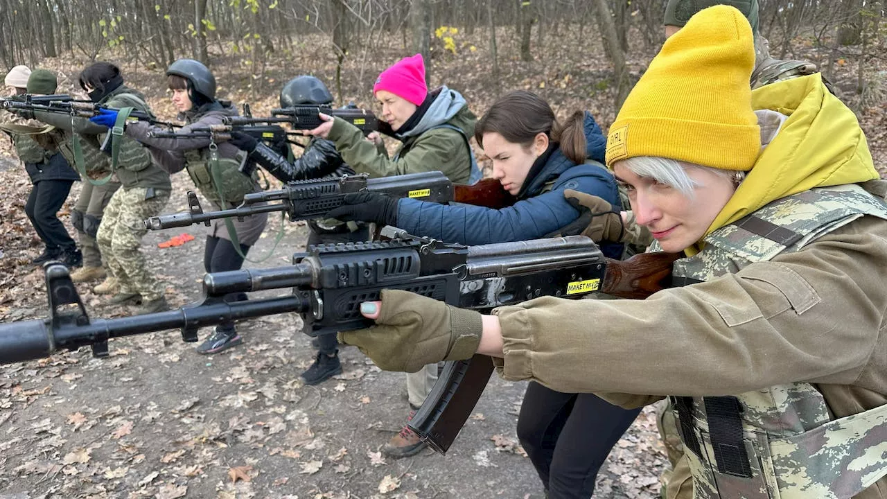 – Ukraine mangler soldater, men nu griber valkyrierne til våben