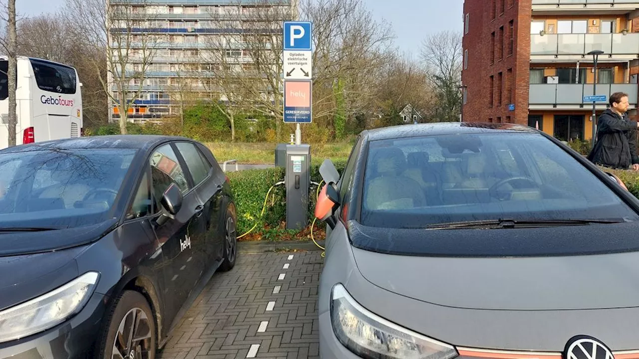 Gemeenten zetten in op deelauto's tegen parkeerdruk, 'maar soms nog best veel gedoe'