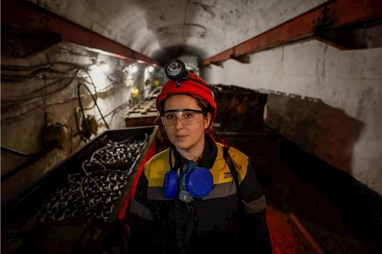 Female Mine Workers Continue to Work Amid Russia's Attack on Ukraine