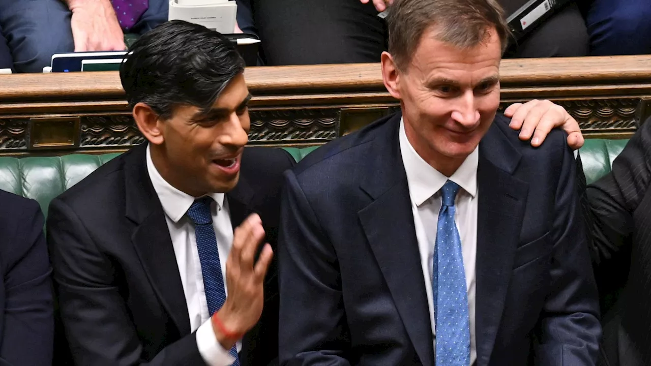 Jeremy Hunt announces tax cuts and benefit hikes to boost Brits' bank accounts