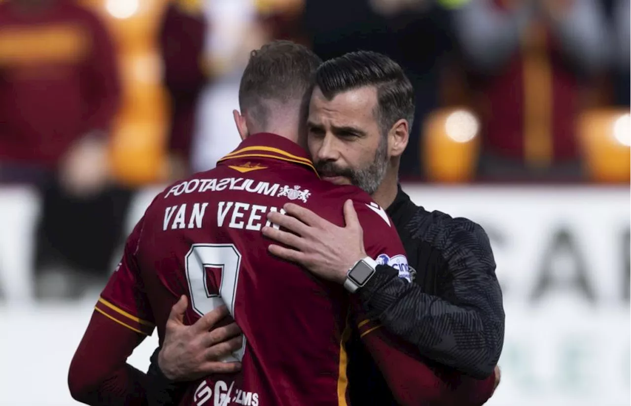 Kevin van Veen open to Motherwell return