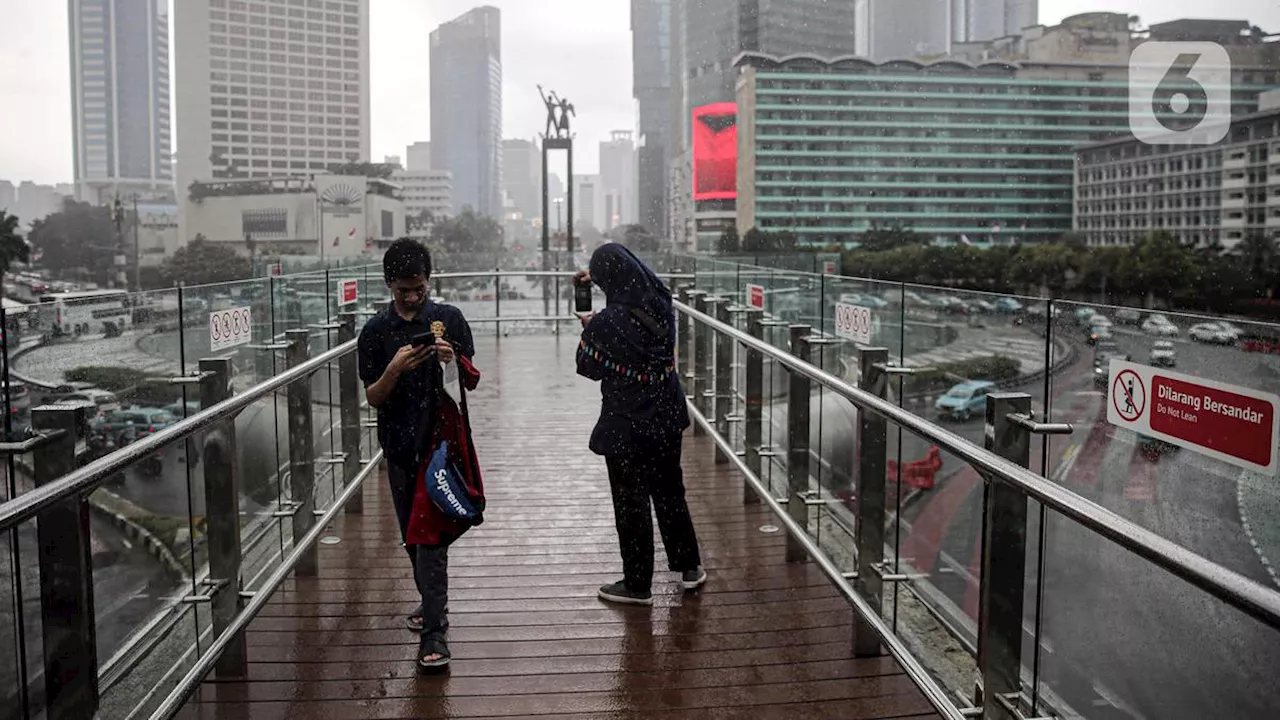 Cuaca Indonesia Hari Ini Jumat 24 November 2023: Langit Pagi Cerah Berawan, Siang hingga Malam Hujan