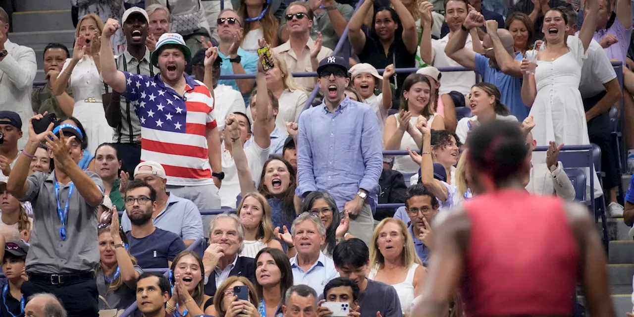 Djokovic litiga con il pubblico durante la partita di Coppa Davis