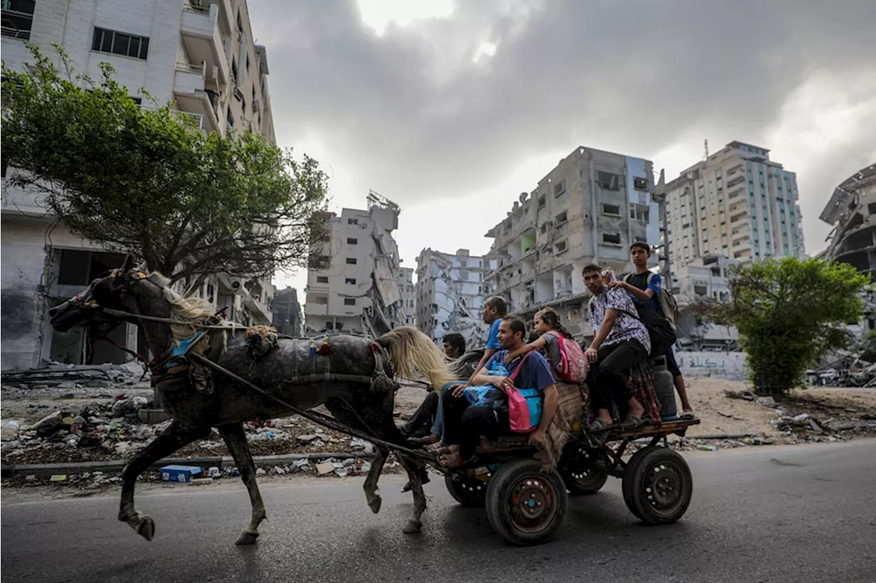 Residents of Gaza continue exodus