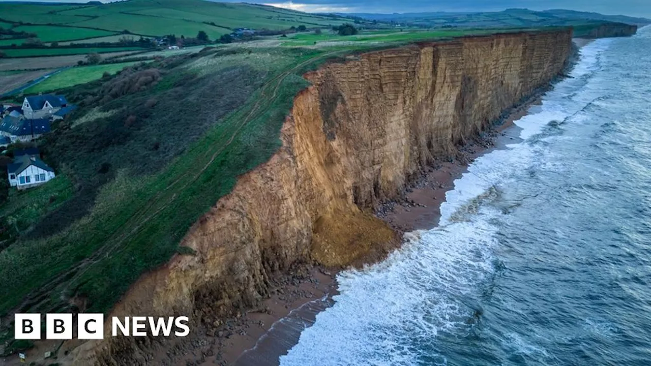 Storm Ciarán causes section of West Bay cliff to collapse
