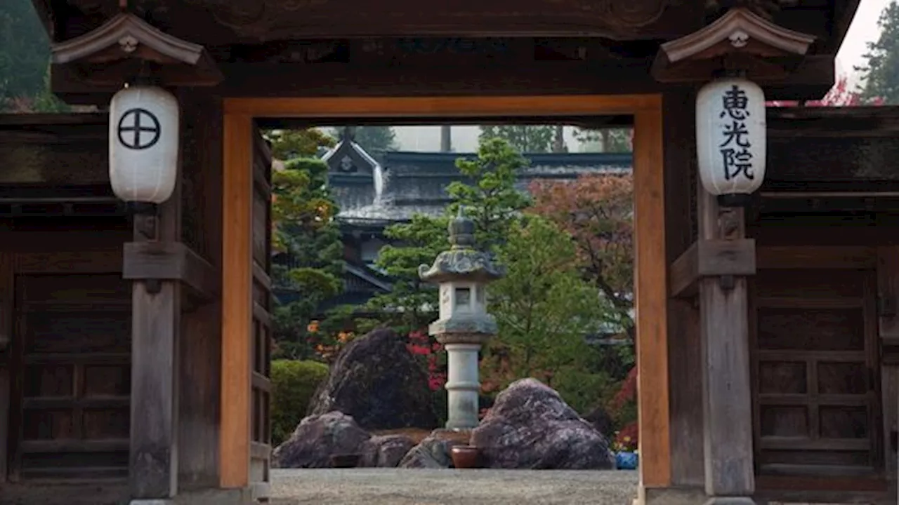 Shukubo: The Japanese temples where you can sleep alongside monks