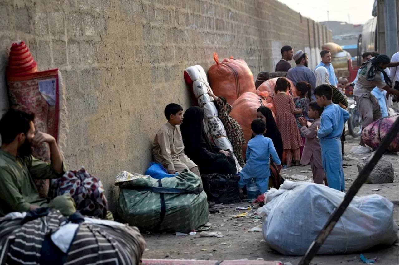 25 more illegal immigrants rounded up in Karachi’s Sohrab Goth