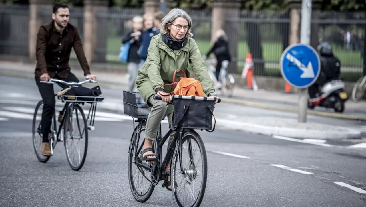 Trods svensk forbud mod cykelhjelm beroliger Hövding danskerne