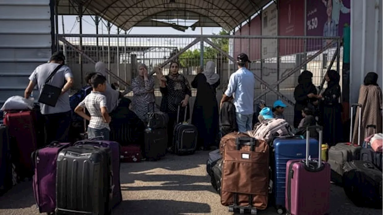 Ottawa has been told Canadians trapped in Gaza will be allowed to leave starting Sunday: source