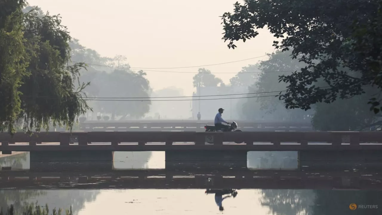 Air pollution in India's New Delhi turns 'severe', some schools shut