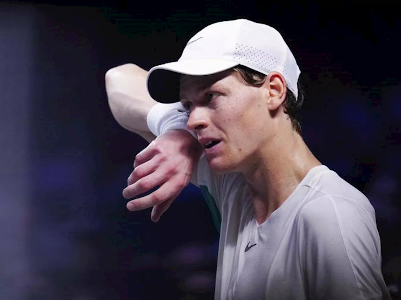 Sinner e il ritiro da Parigi-Bercy, le proteste dei tennisti che si schierano con lui