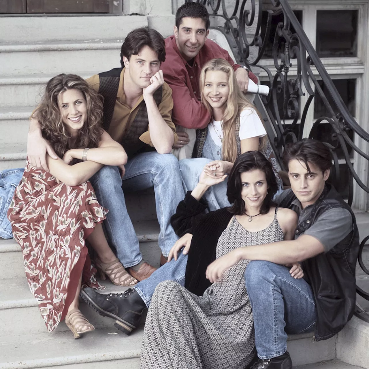 Jennifer Aniston, Courteney Cox, Lisa Kudrow, Matt LeBlanc & David Schwimmer Mourn Matthew Perry's Death