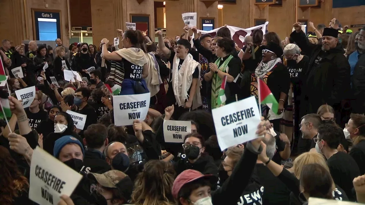 Hundreds converge on 30th St. Station in protest for Gaza, disrupting rush hour traffic, train travel