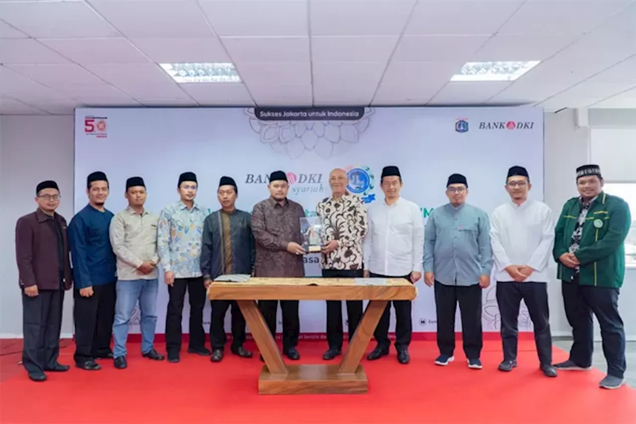 Hebitren Bandeng UUS Bank DKI Berdayakan Ekonomi Lingkungan Pesantren