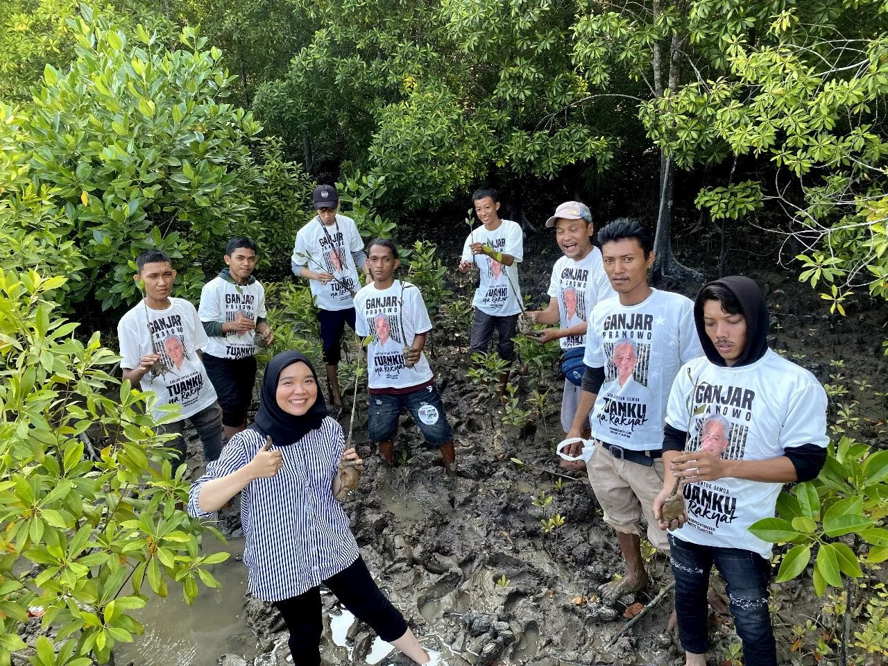 Pandawa Ganjar Ajak Warga Jaga Lingkungan dengan Menanam Mangrove di Pulau Nunukan