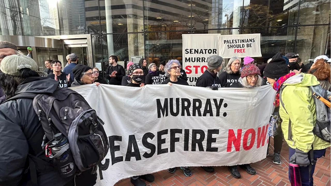 Protestors calling for Gaza cease-fire block entrances to Seattle Federal Building