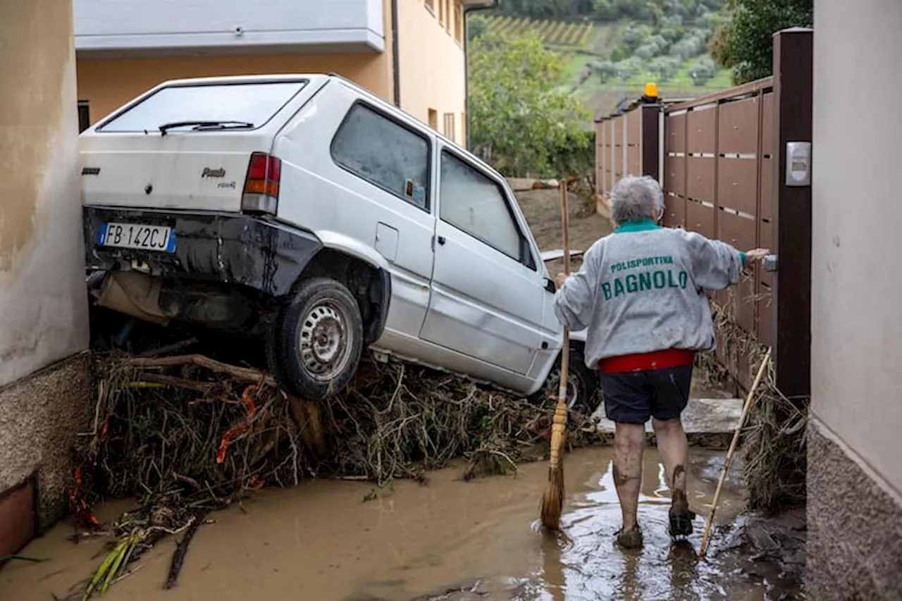 La tormenta Ciarán arrasó en la Toscana: al menos siete muertos, cientos de evacuados y devastación