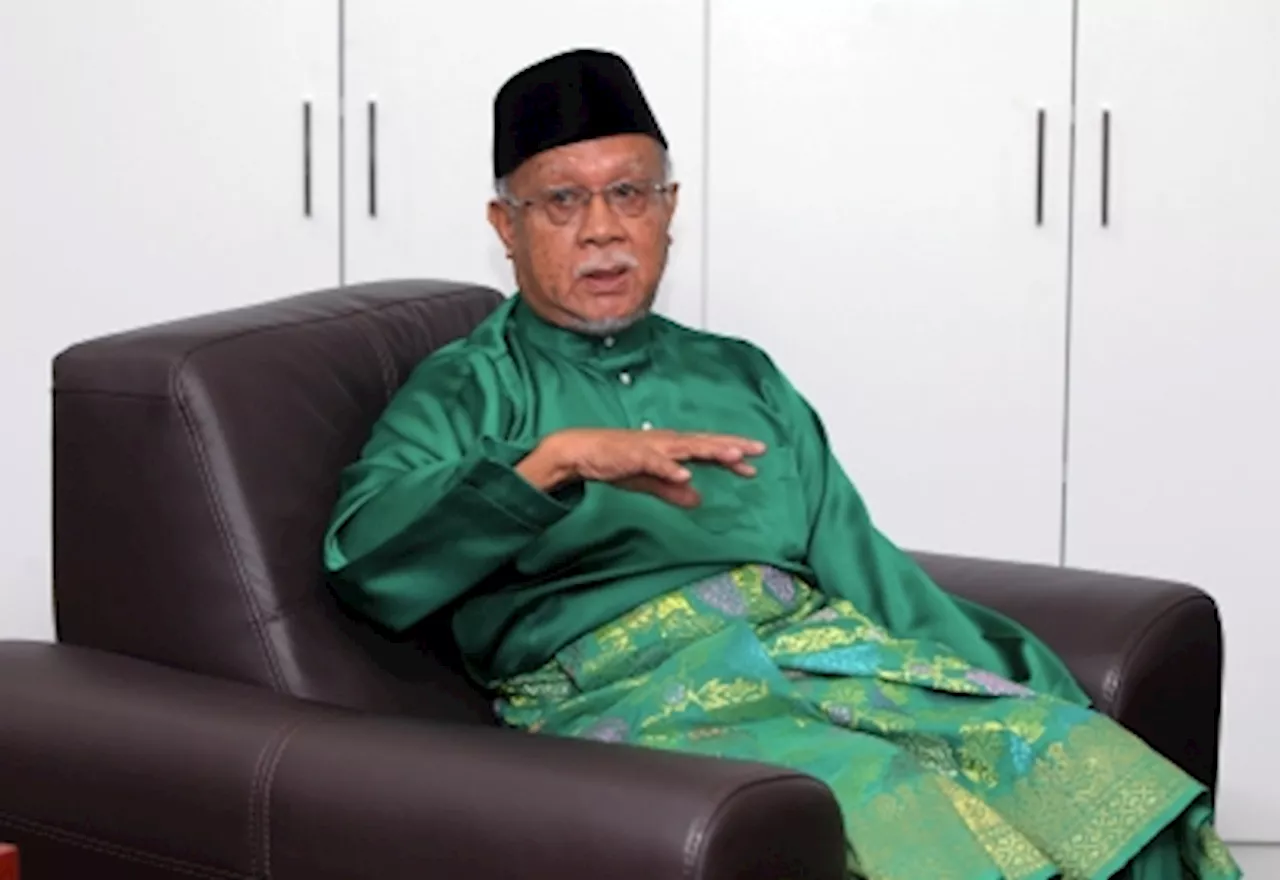 Perak mufti heads awards list in conjunction with Sultan Nazrin’s birthday