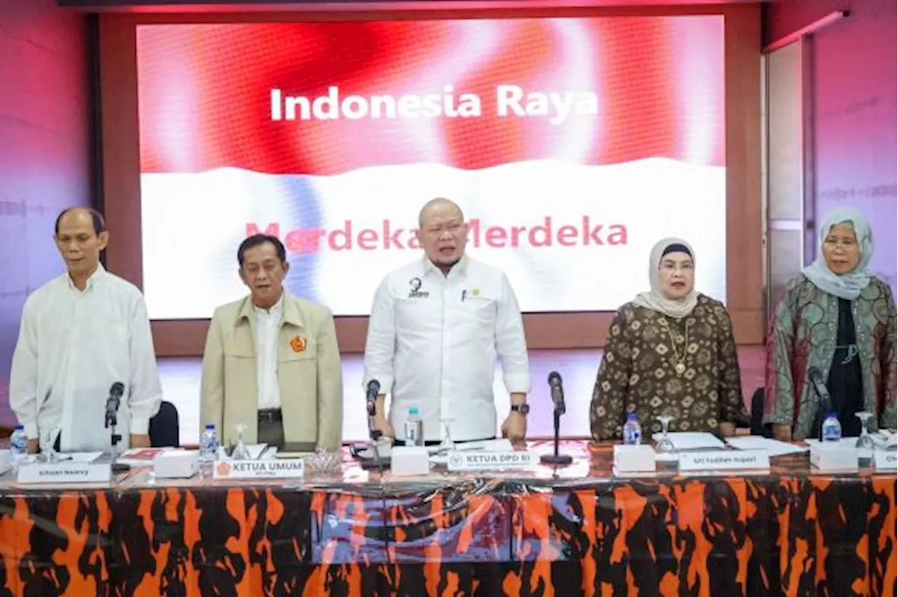 Ketua DPD RI dan Dewan Presidium Konstitusi Bahas Maklumat Desakan Sidang MPR