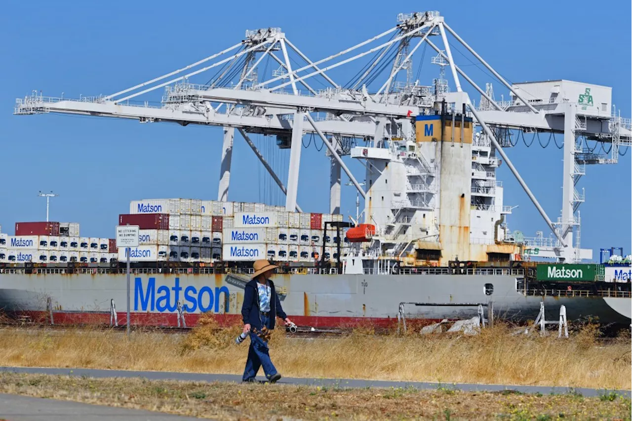 Protesters demanding ceasefire in Israel-Hamas war gather at Port of Oakland