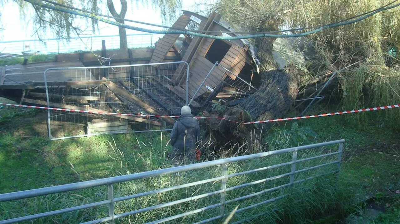 À Sant-Sébastien-sur-Loire, la toue cabanée « Jean Milo » hors d’usage après la tempête