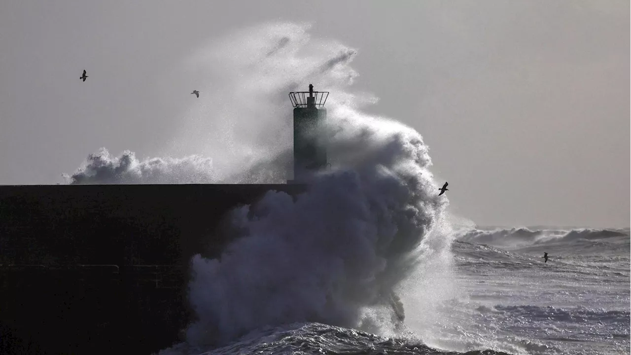 Previsioni meteo, Italia in balia di Ciaran: nubifragi e vento forte fino al weekend