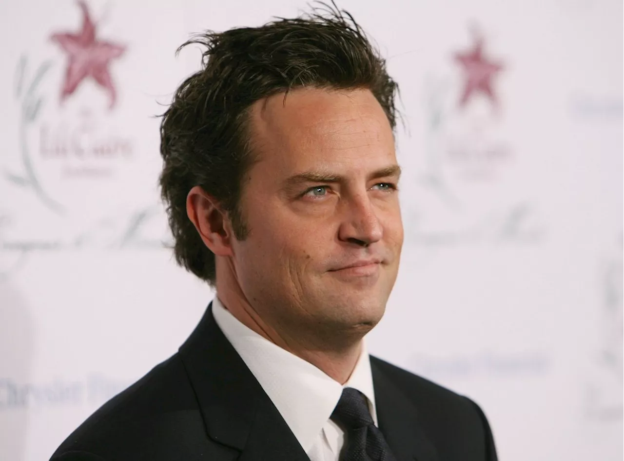 'Friends' Director on Matthew Perry's Death: 'It's A Brother Dying'