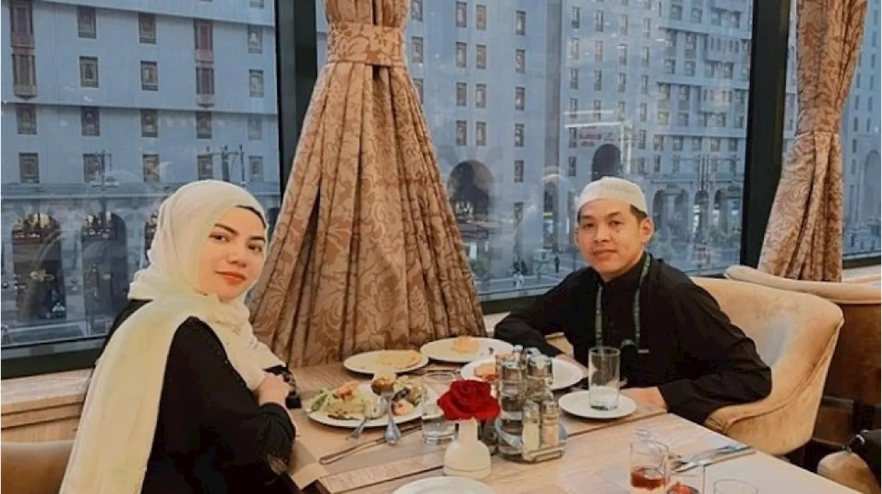 Dinar Candy Sebut Ko Apex Sudah Jadi Duda, Netizen Sewot Suruh Tanya Ustaz
