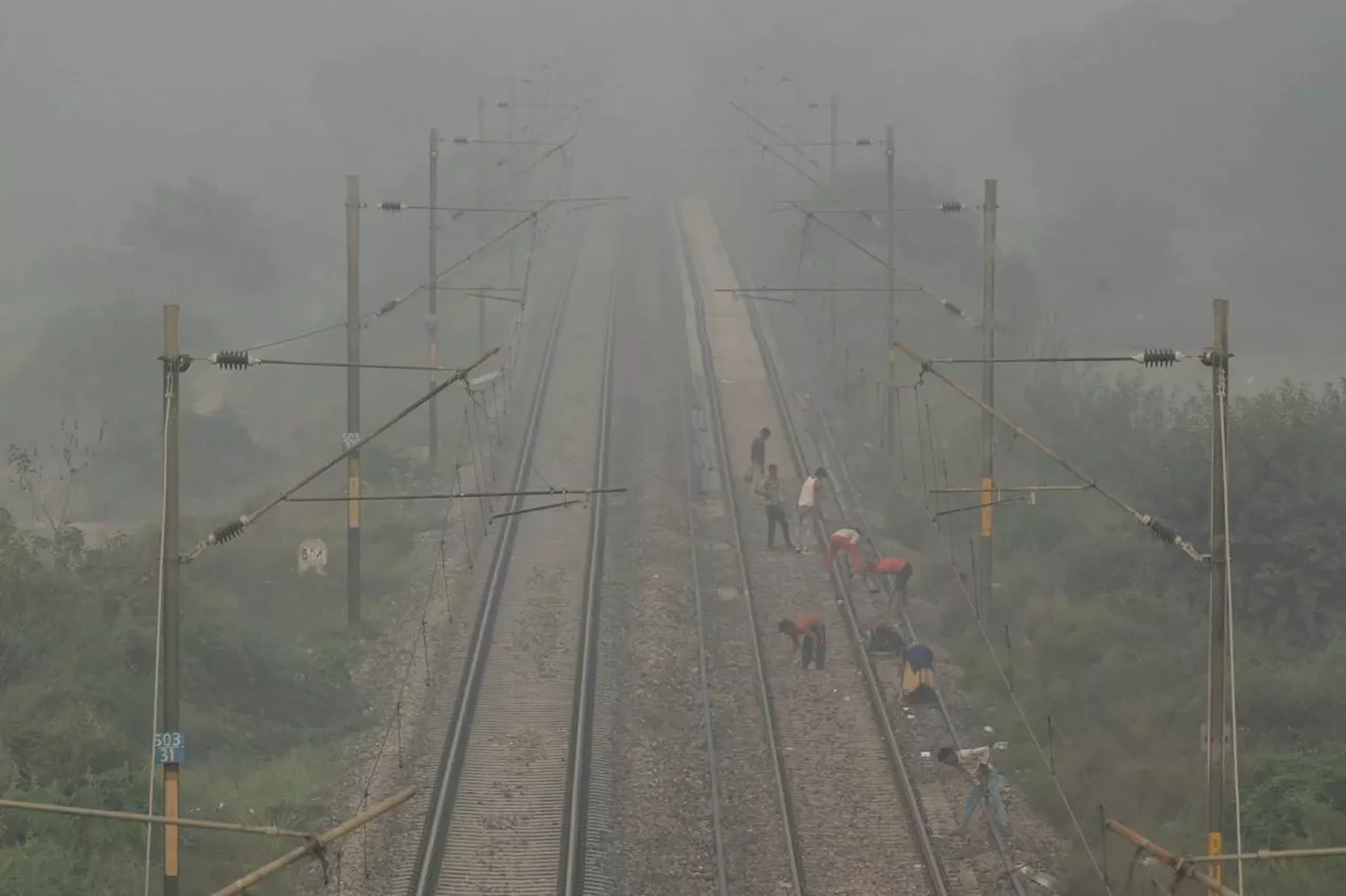 Schools shut as toxic smog engulfs India’s capital