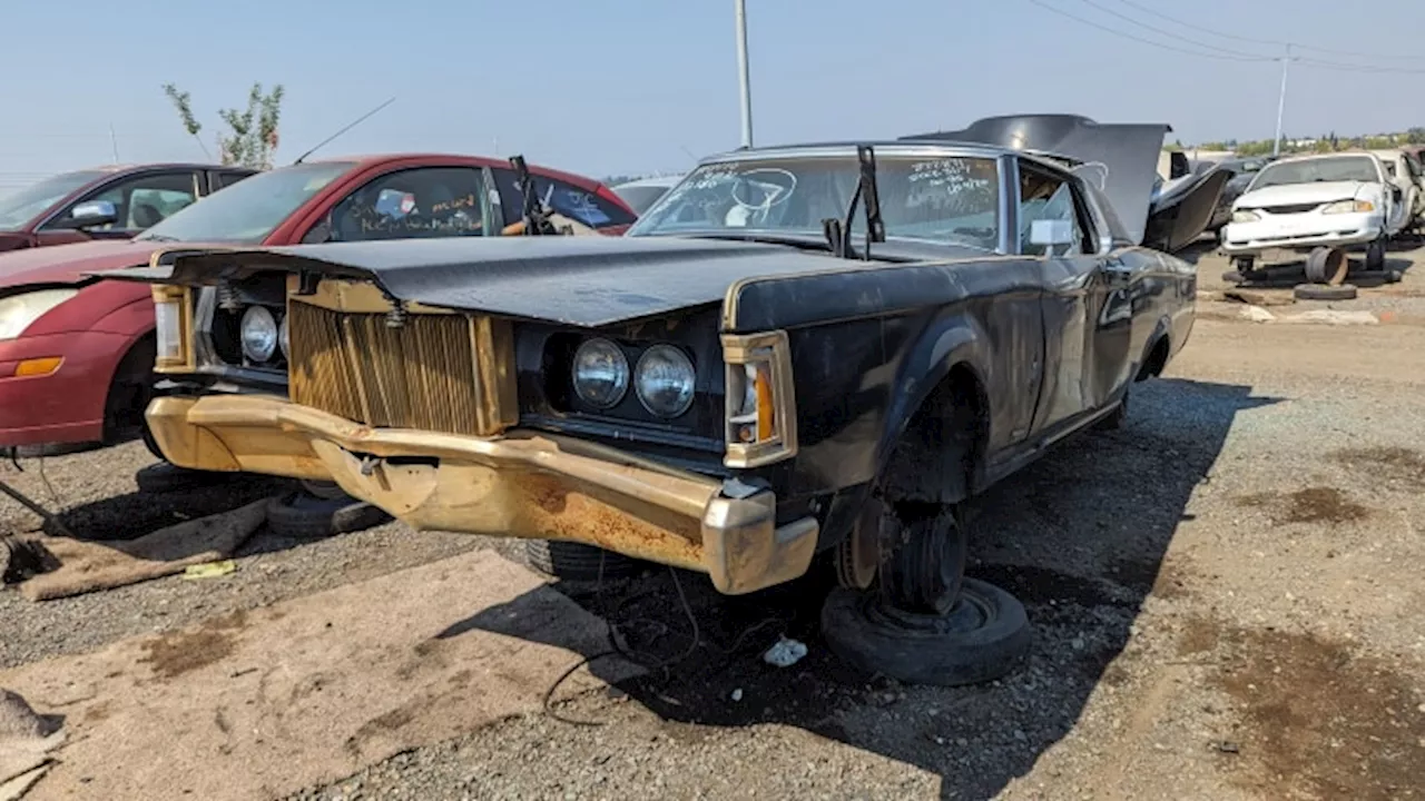 Junked 1970 Lincoln Continental Mark III