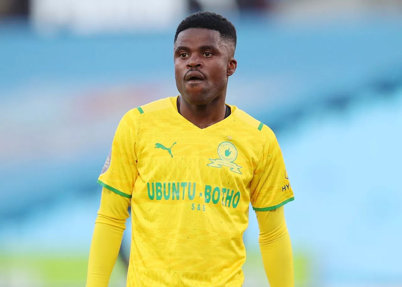 Kasi soccer skills: Mamelodi Sundowns’ Lesedi Kapinga flava skills [video]