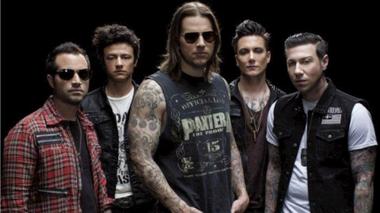 Lirik dan Terjemahan Lagu Dear God - Avenged Sevenfold: Dear God the Only Thing I Ask of You is