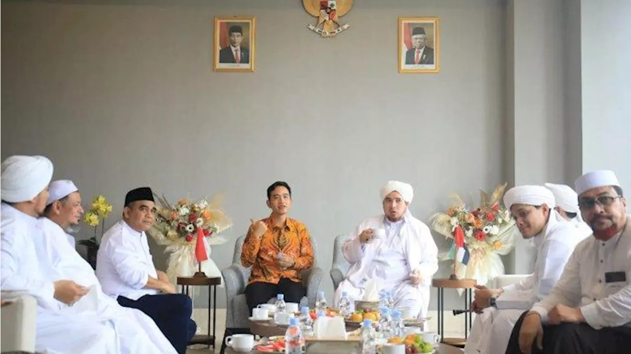 Sekjen Gerindra Ahmad Muzani Bareng Gibran Silaturahmi dengan Habib Jindan dan Habib Ali Kwitang