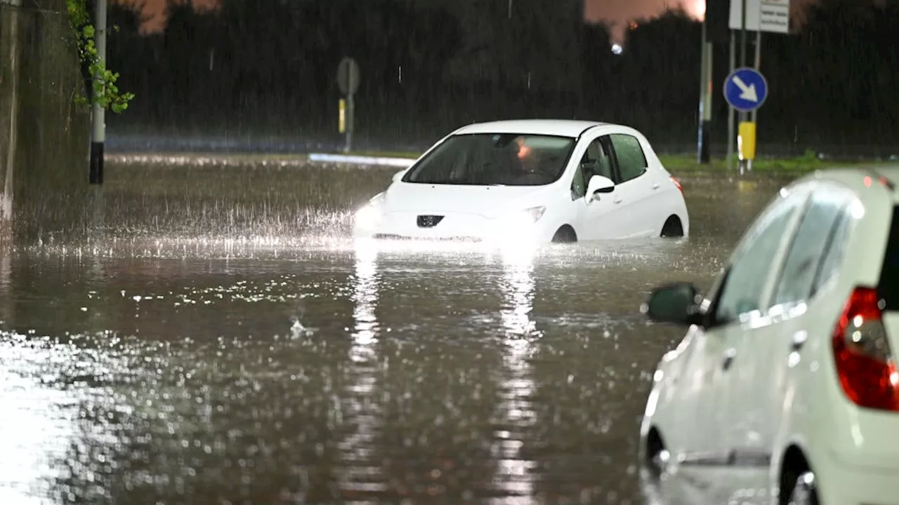 Emergenza meteo, dispersi in Veneto e allagamenti in Toscana: «Stato di emergenza regionale»