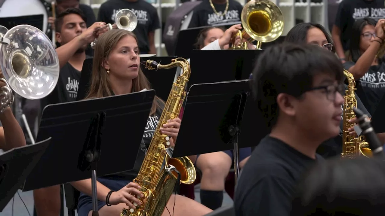 Arlington band students get once-in-a-lifetime opportunity to perform at Rangers World Series parade