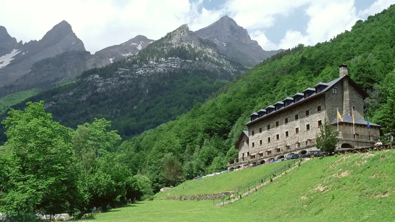 El Parador situado en plenos Pirineos en uno de los valles más bonitos de España