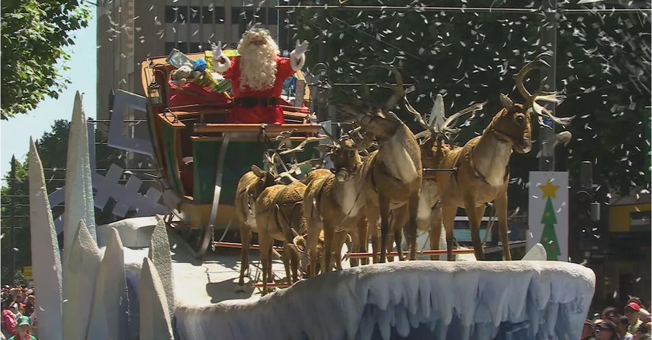 Huge crowds pack Adelaide streets for the popular Christmas Parade