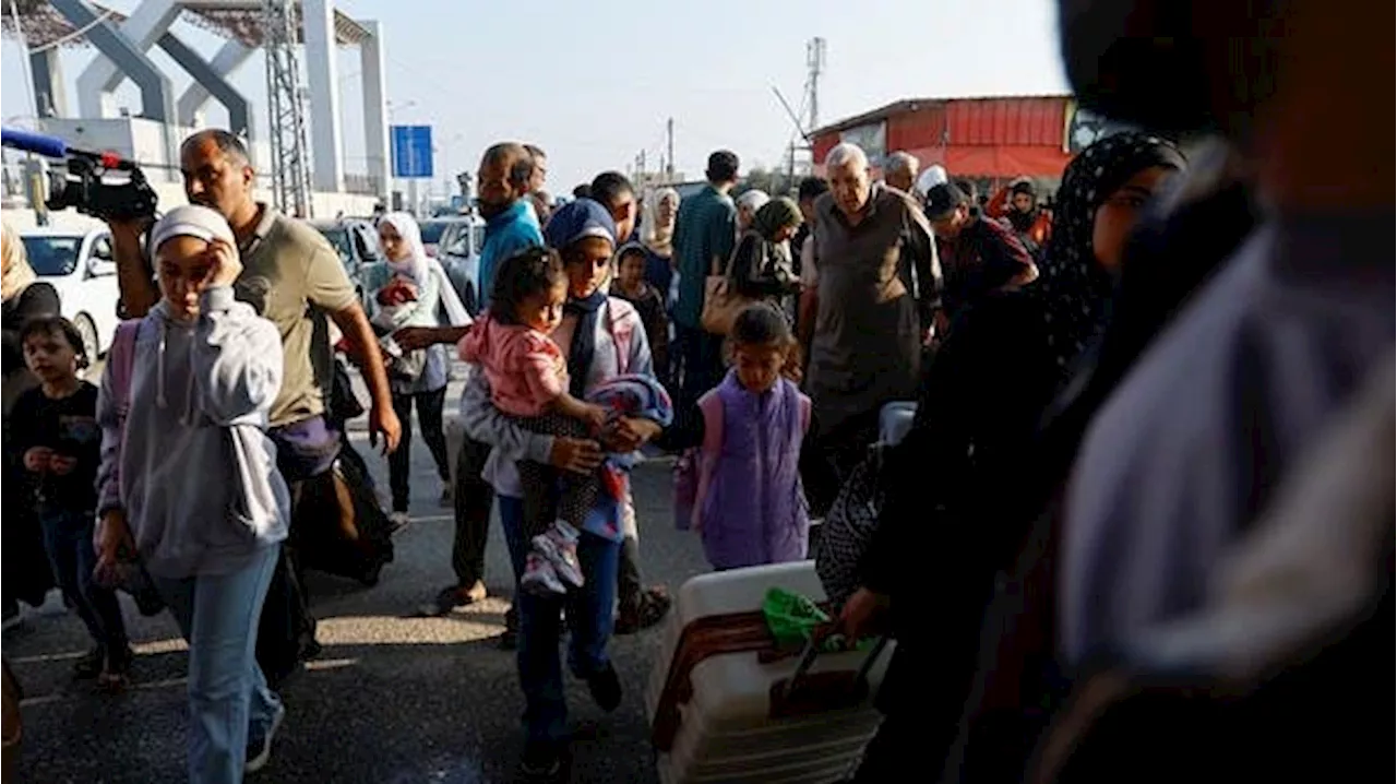 هيئة المعابر بغزة: 730 من حاملي الجنسيات الأجنبية يستعدون للمغادرة عبر معبر رفح