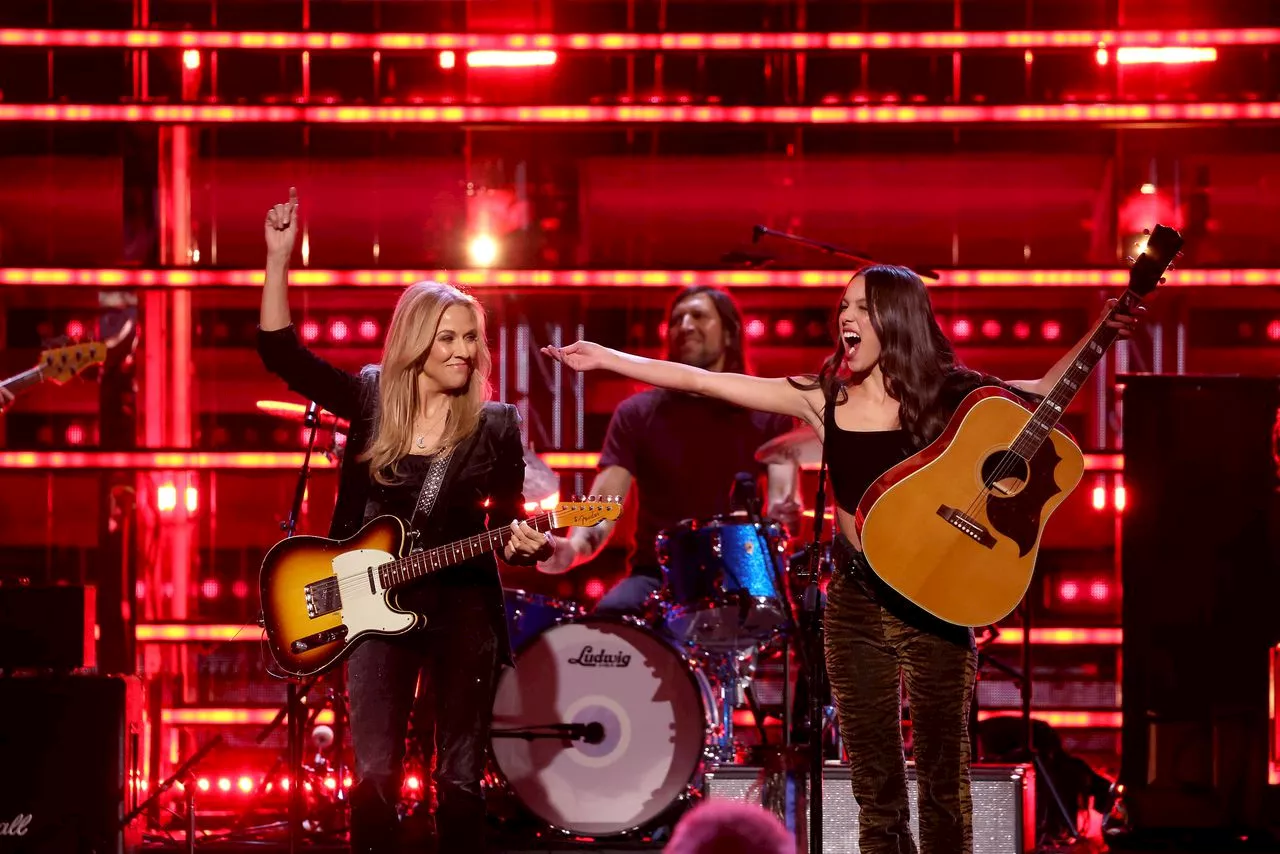 Sheryl Crow inducted into Rock & Roll Hall of Fame with assists from Olivia Rodrigo, Stevie Nicks