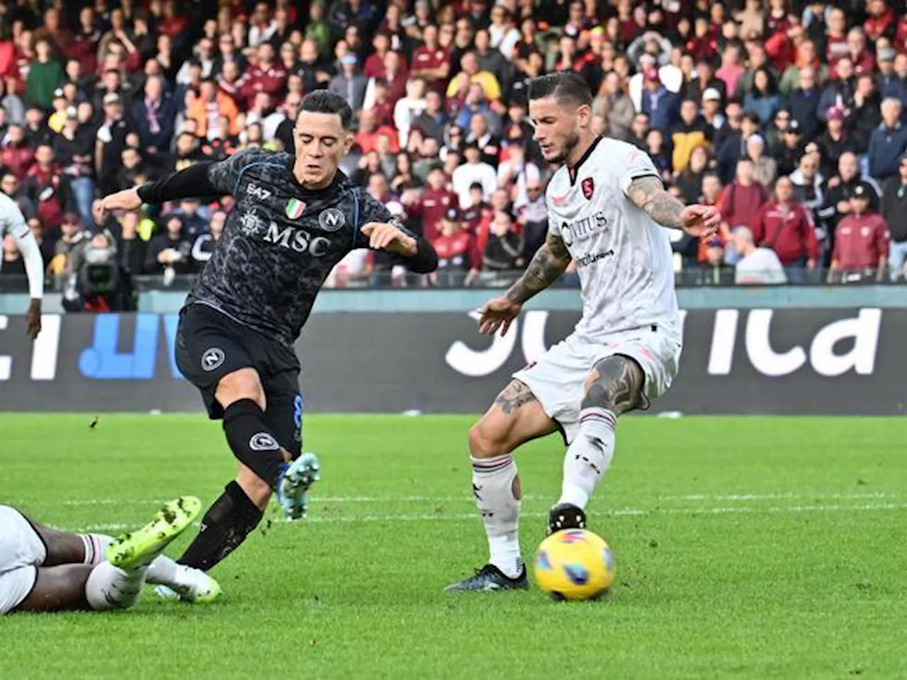 Gol di Raspadori in fuorigioco in Salernitana-Napoli ma il Var non può intervenire