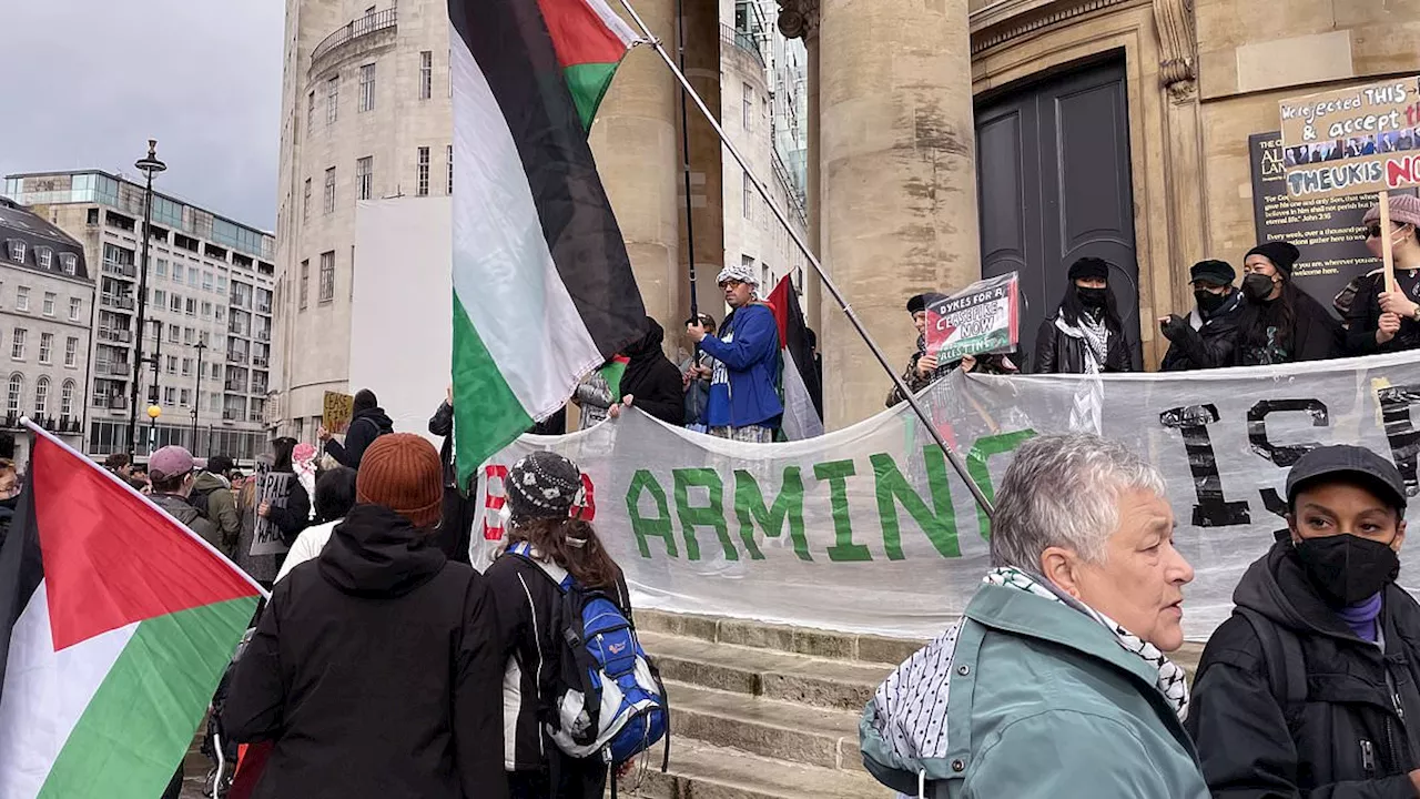 Met police make first arrests on pro-Palestinian 'Day of Action' as thousands of demonstrators pour...