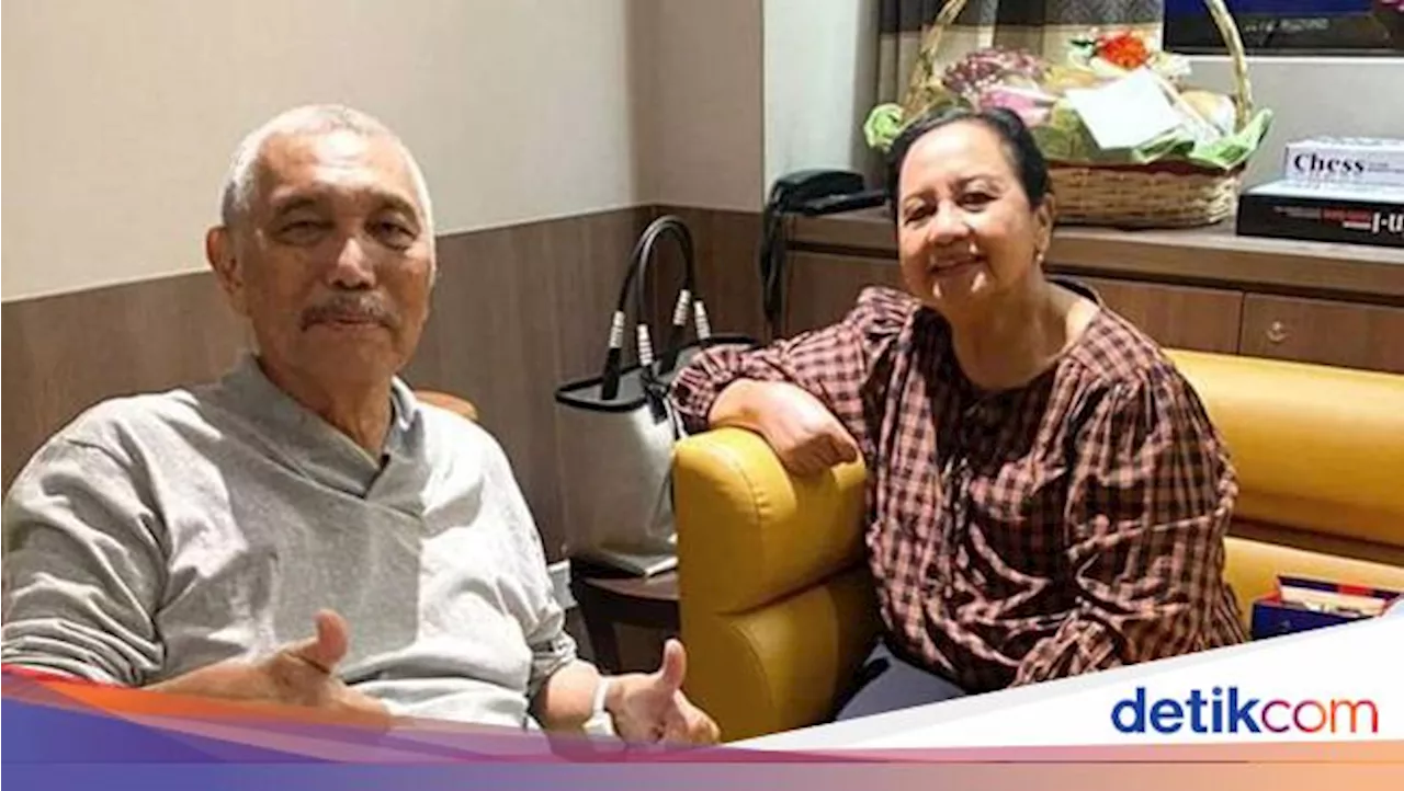 Luhut Ungkap Kondisi Terkini di Singapura: Sudah Boleh Pegang Ponsel