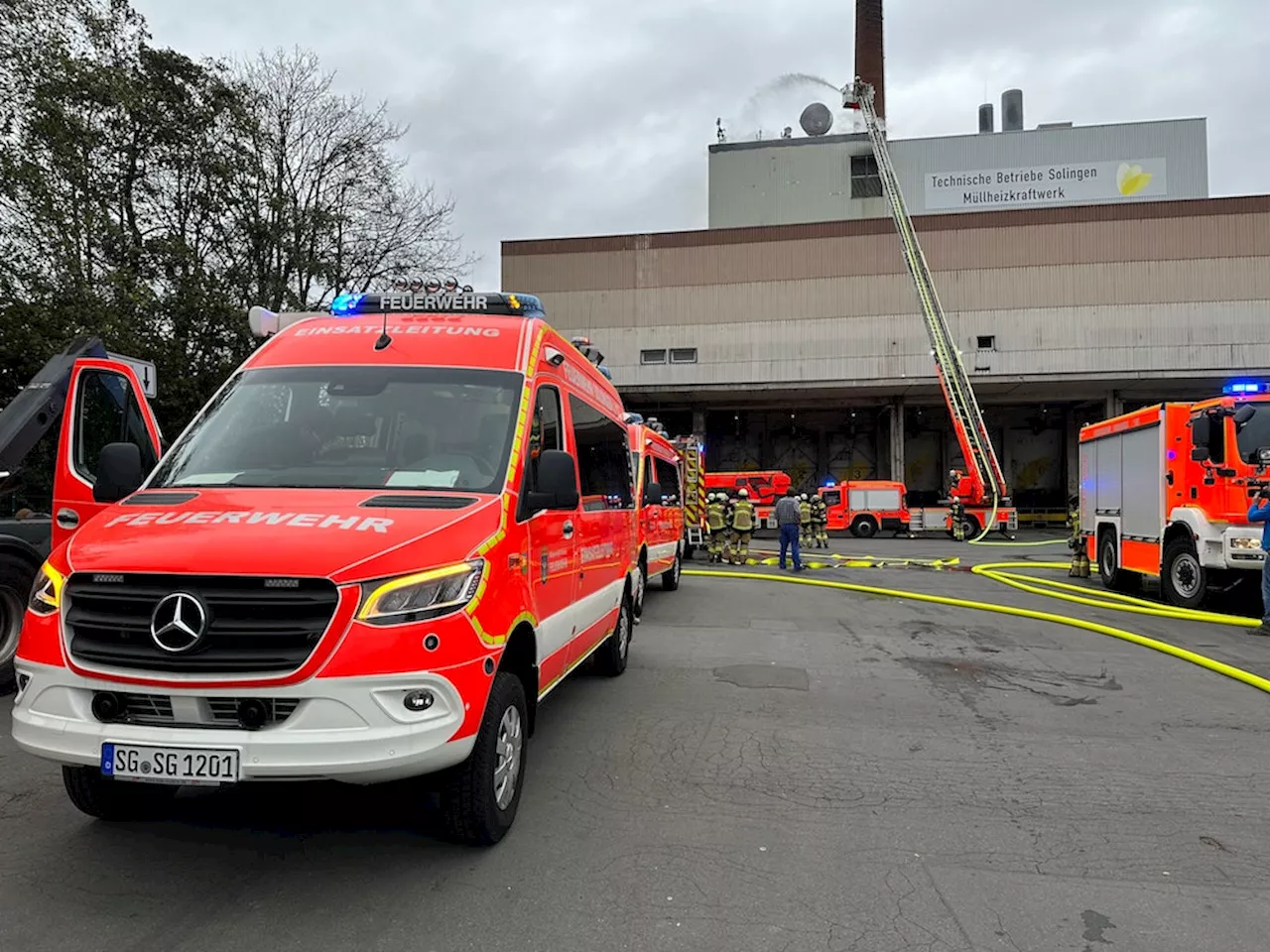 Solingen: Kraftwerk in Flammen - „hätte Katastrophe bedeutet“