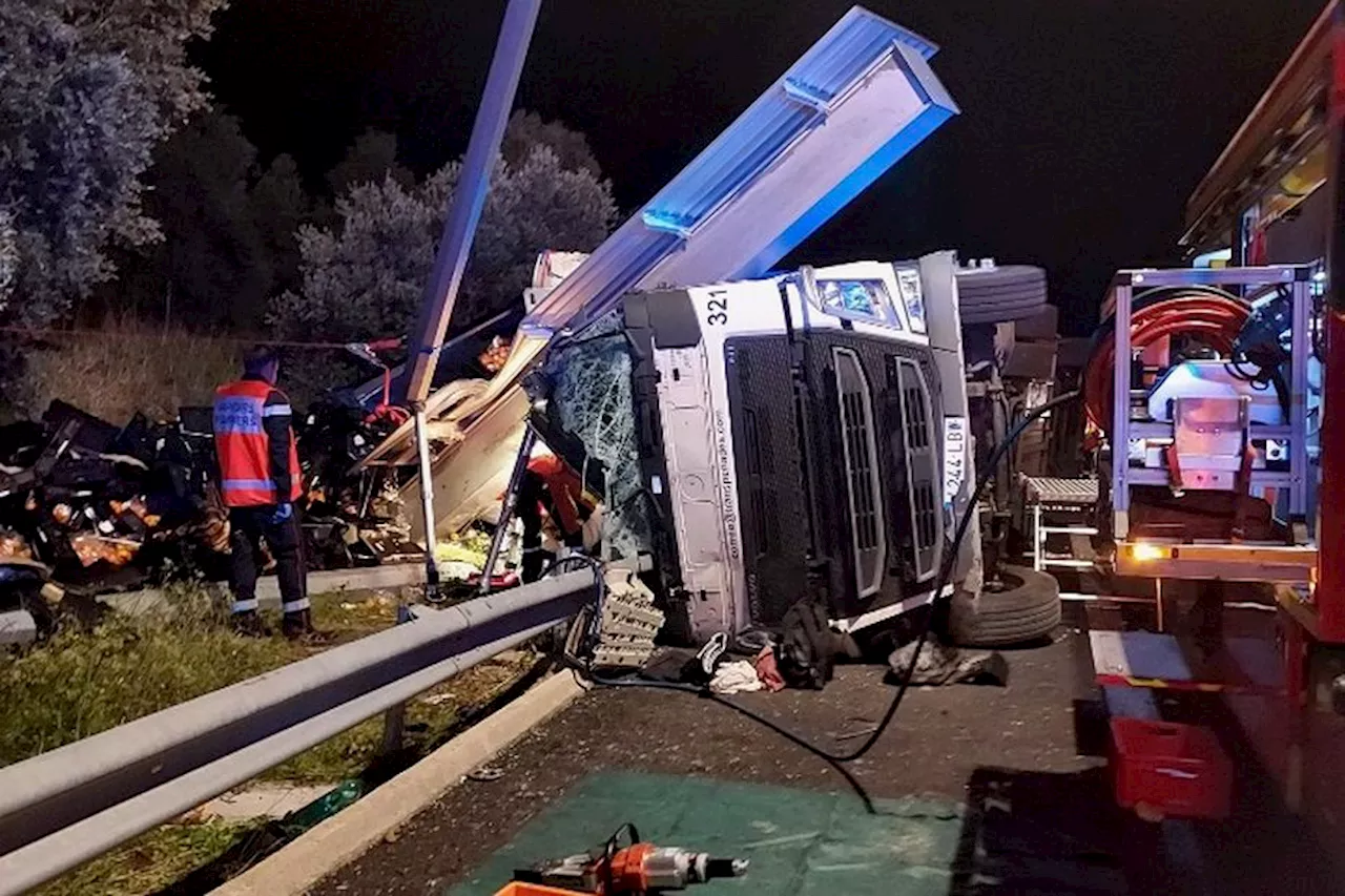 Un mort dans un accident de poids lourd sur l'autoroute A 9 près de Nîmes